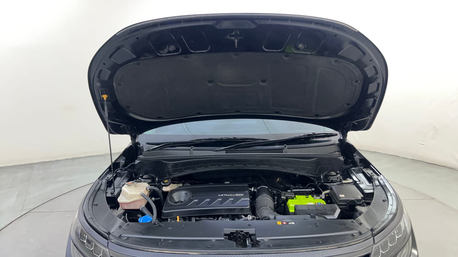 Used 2022 Kia Seltos GTX Plus 1.4 Petrol Manual engine ENGINE & BONNET OPEN FRONT VIEW