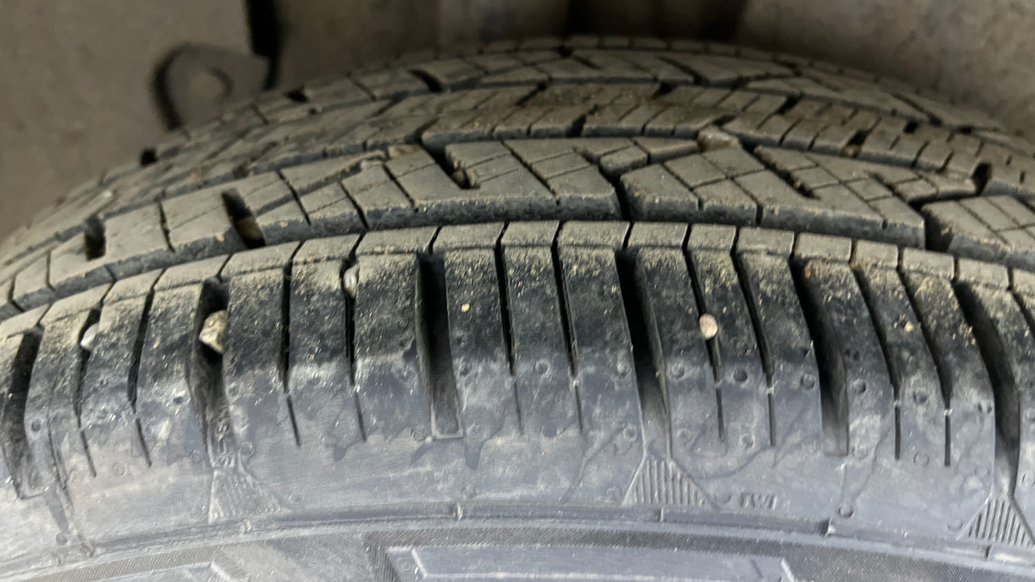 Used 2022 kia Seltos HTX 1.5 IVT Petrol Automatic tyres RIGHT REAR TYRE TREAD VIEW