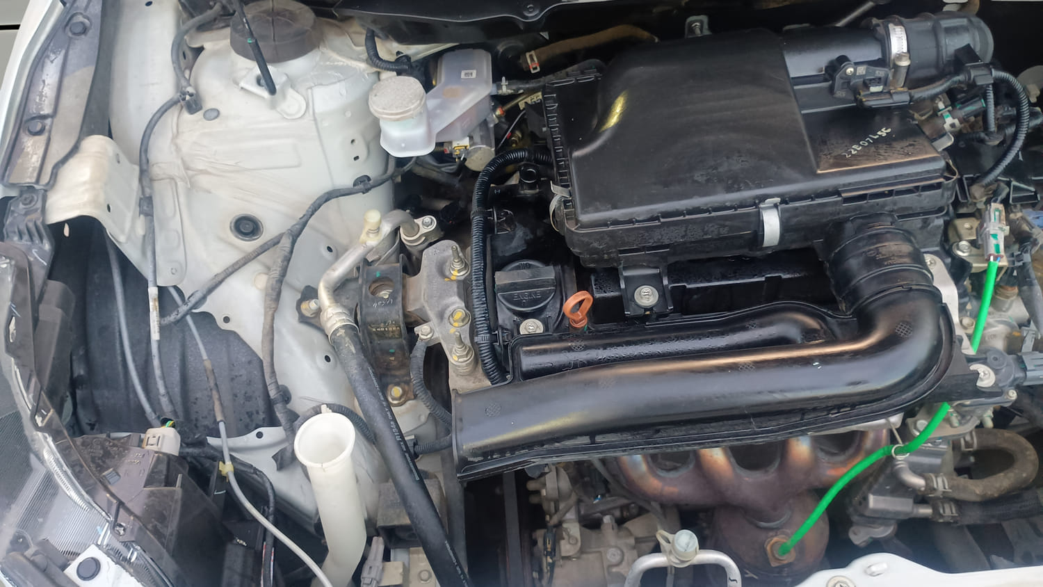 Used 2022 Maruti Suzuki Baleno Alpha MT Petrol Manual engine ENGINE RIGHT SIDE VIEW