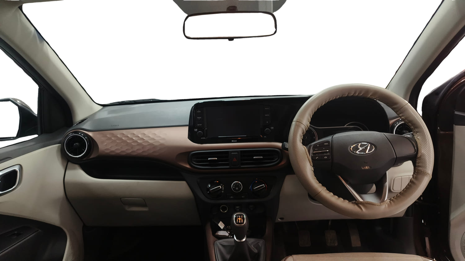 Used 2022 Hyundai Aura SX 1.2 Petrol Petrol Manual interior DASHBOARD VIEW