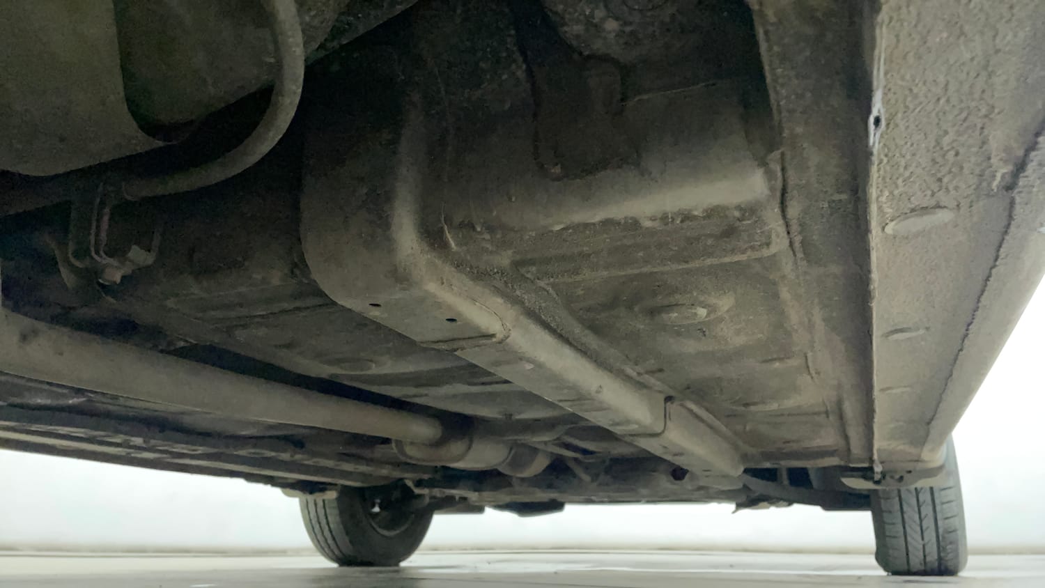 Used 2017 Hyundai Grand i10 Sportz (O) AT 1.2 Kappa VTVT Petrol Automatic extra REAR RIGHT UNDERBODY VIEW