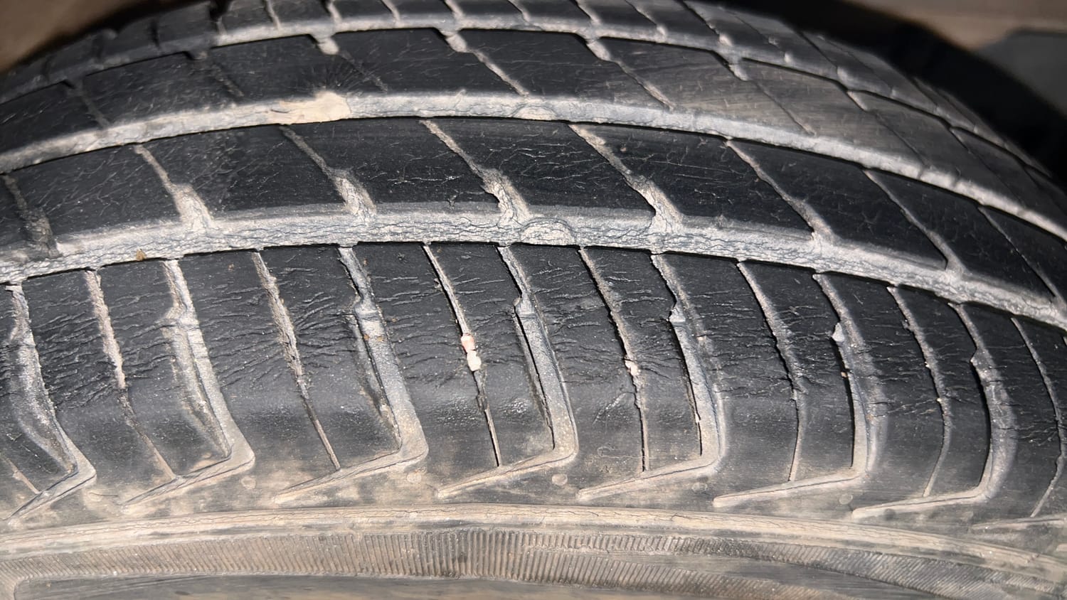 Used 2022 Maruti Suzuki Alto K10 LXi Petrol Manual tyres RIGHT FRONT TYRE TREAD VIEW