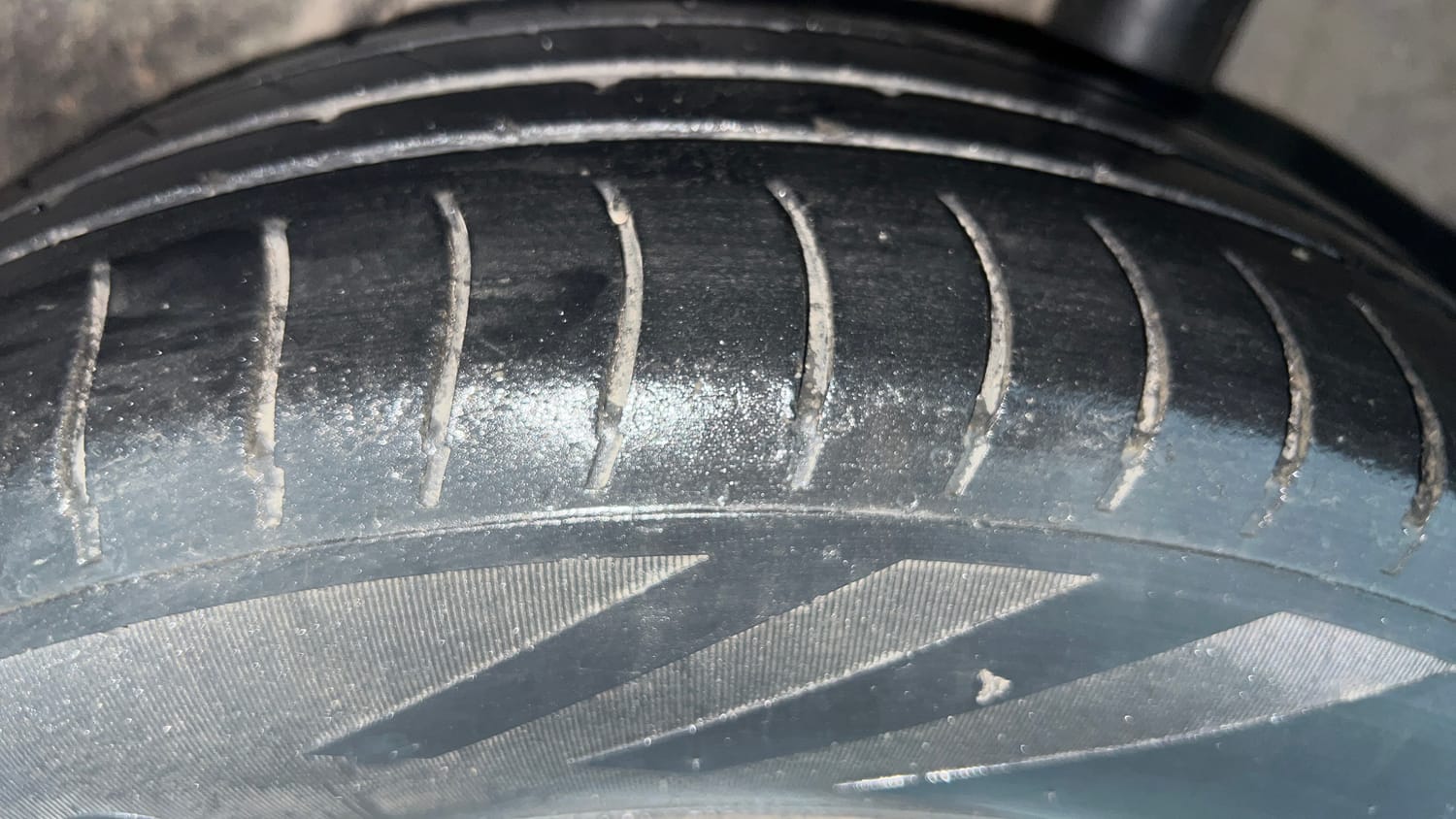 Used 2017 Honda Amaze 1.2 S i-VTEC Opt Petrol Manual tyres LEFT REAR TYRE TREAD VIEW