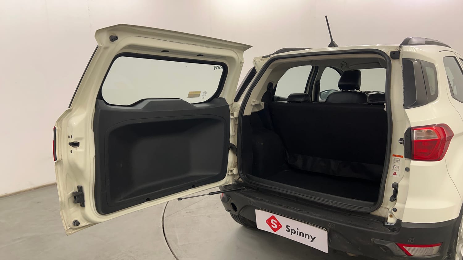 Used 2021 Ford EcoSport Ambiente 1.5L TDCi Diesel Manual interior DICKY DOOR OPEN VIEW