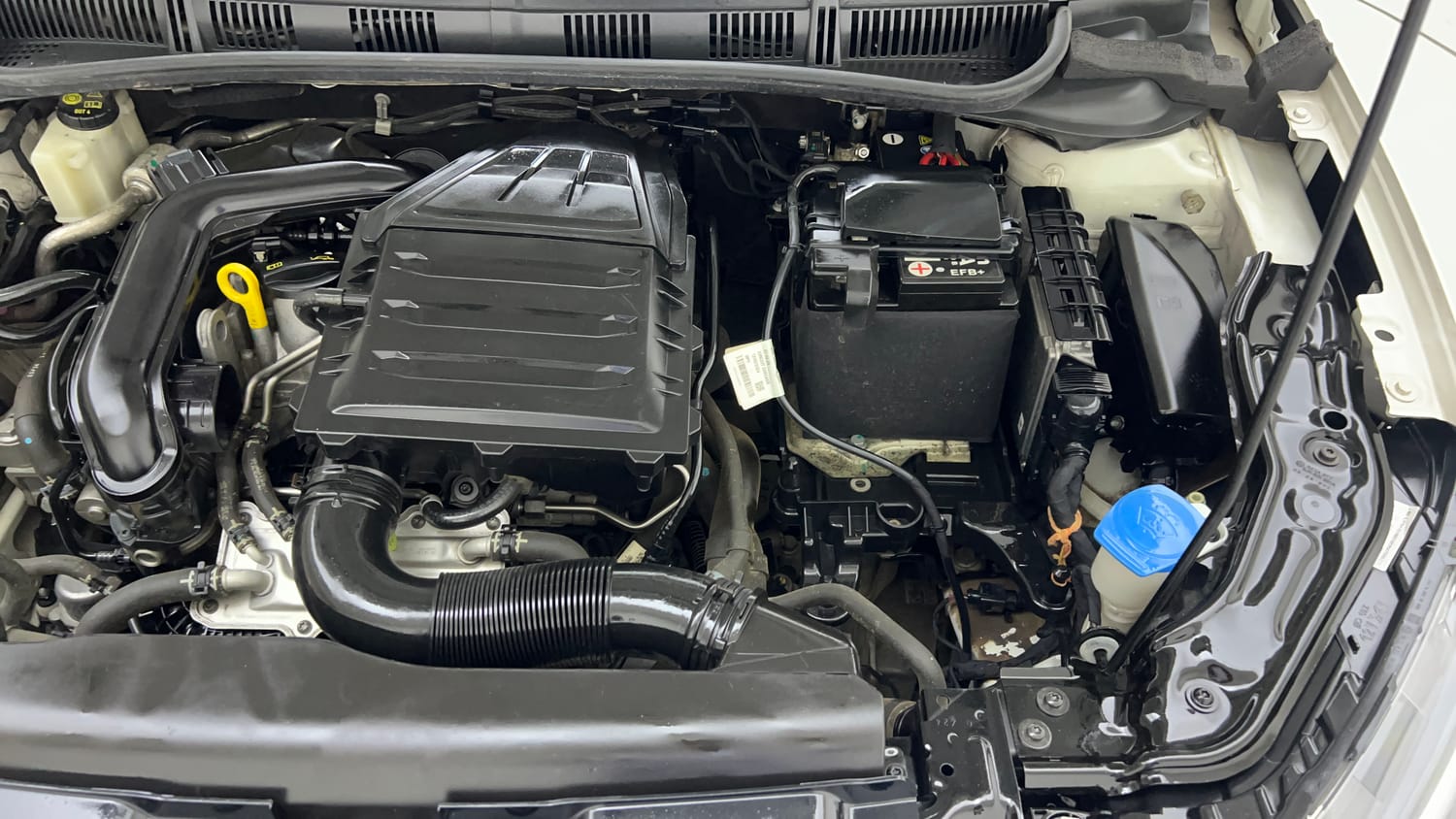 Used 2024 Volkswagen Virtus Highline 1.0 TSI MT Petrol Manual engine ENGINE LEFT SIDE VIEW