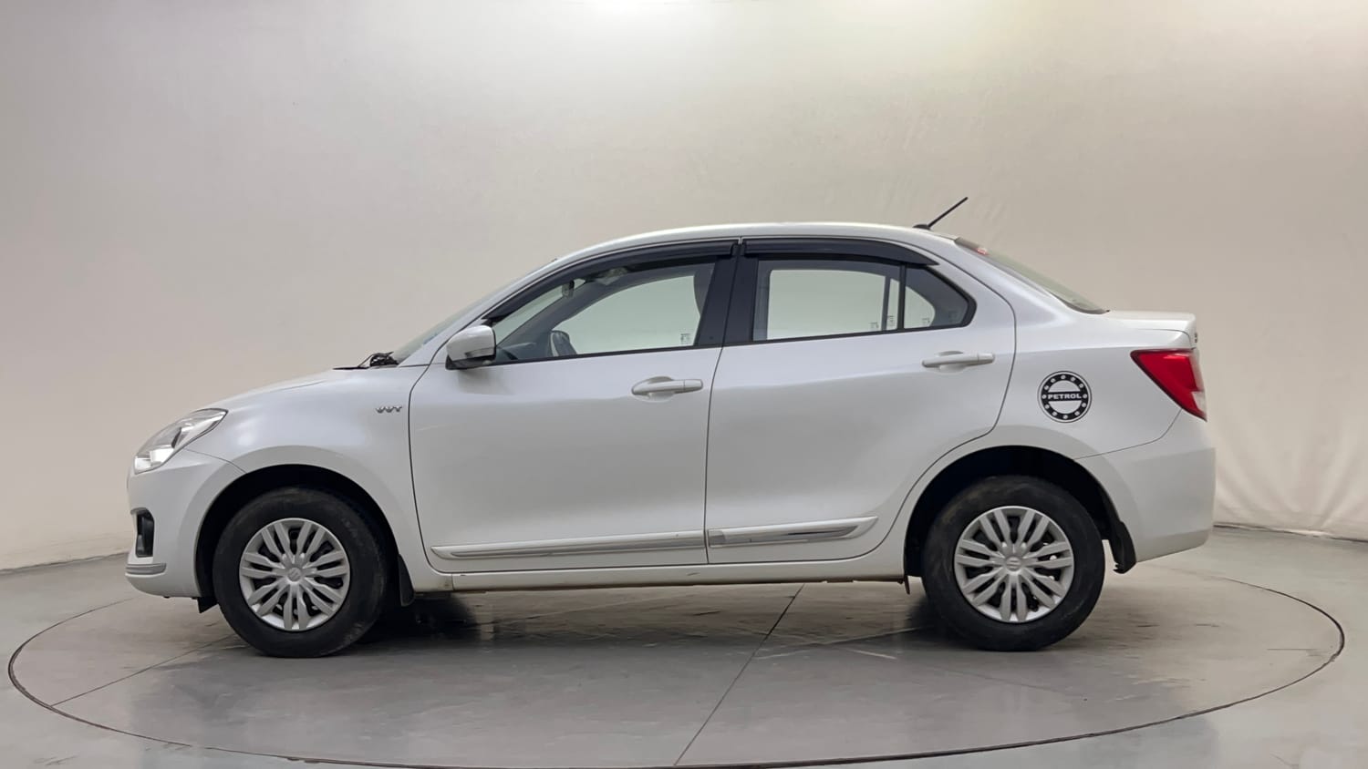 Used 2018 Maruti Suzuki Dzire VXi AMT Petrol Automatic exterior LEFT SIDE VIEW