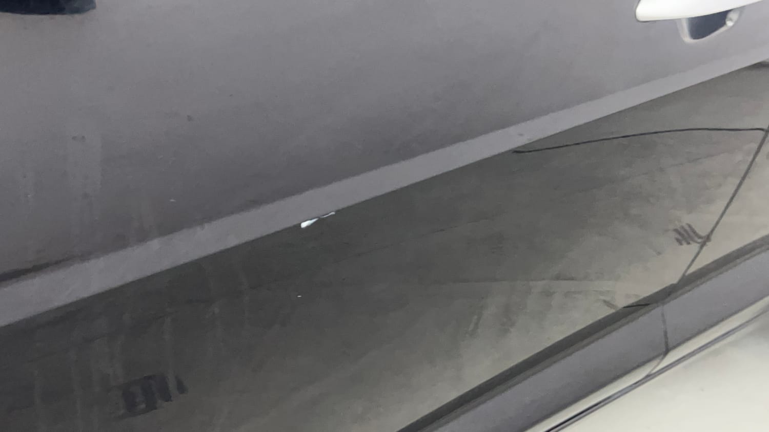 Used 2023 Hyundai Verna SX (O) 1.5 VTVT IVT Petrol Automatic dents MINOR SCRATCH