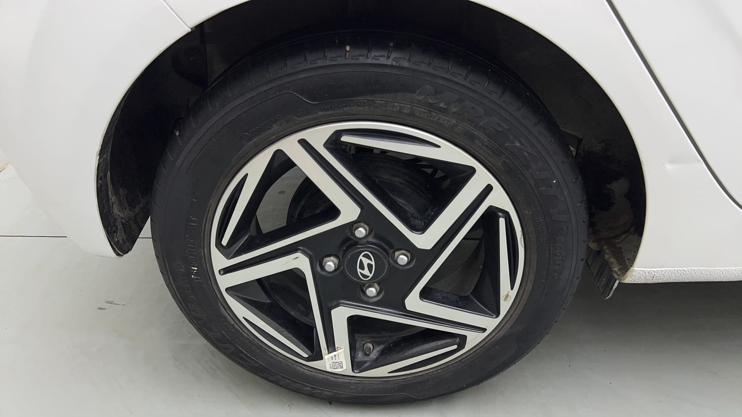 Used 2023 Hyundai Grand i10 Nios Asta 1.2 Kappa VTVT Petrol Manual tyres RIGHT REAR TYRE RIM VIEW