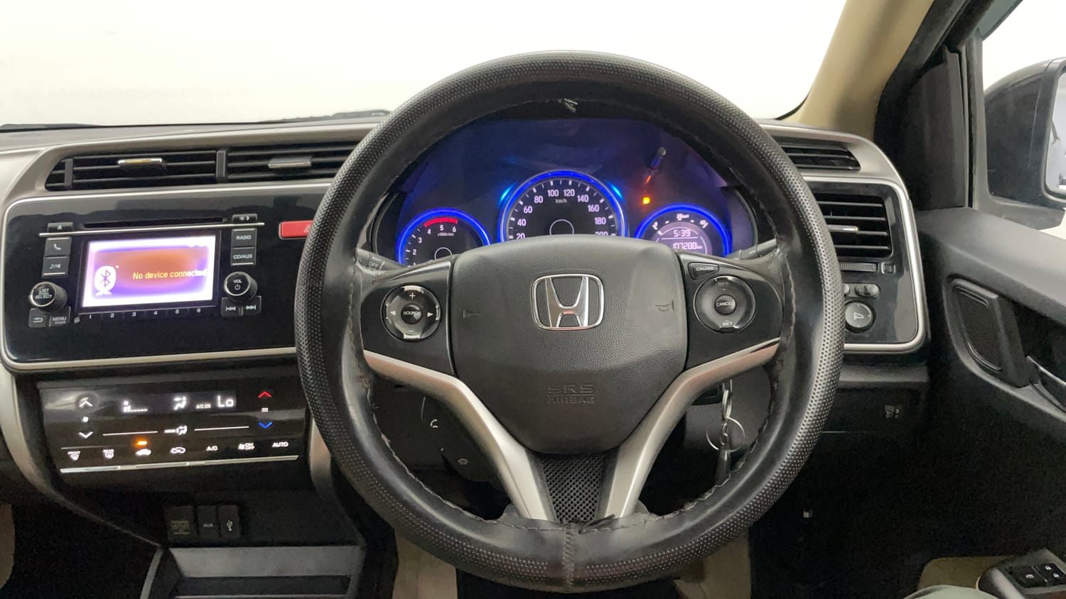 Used 2015 Honda City V Diesel Diesel Manual interior STEERING VIEW