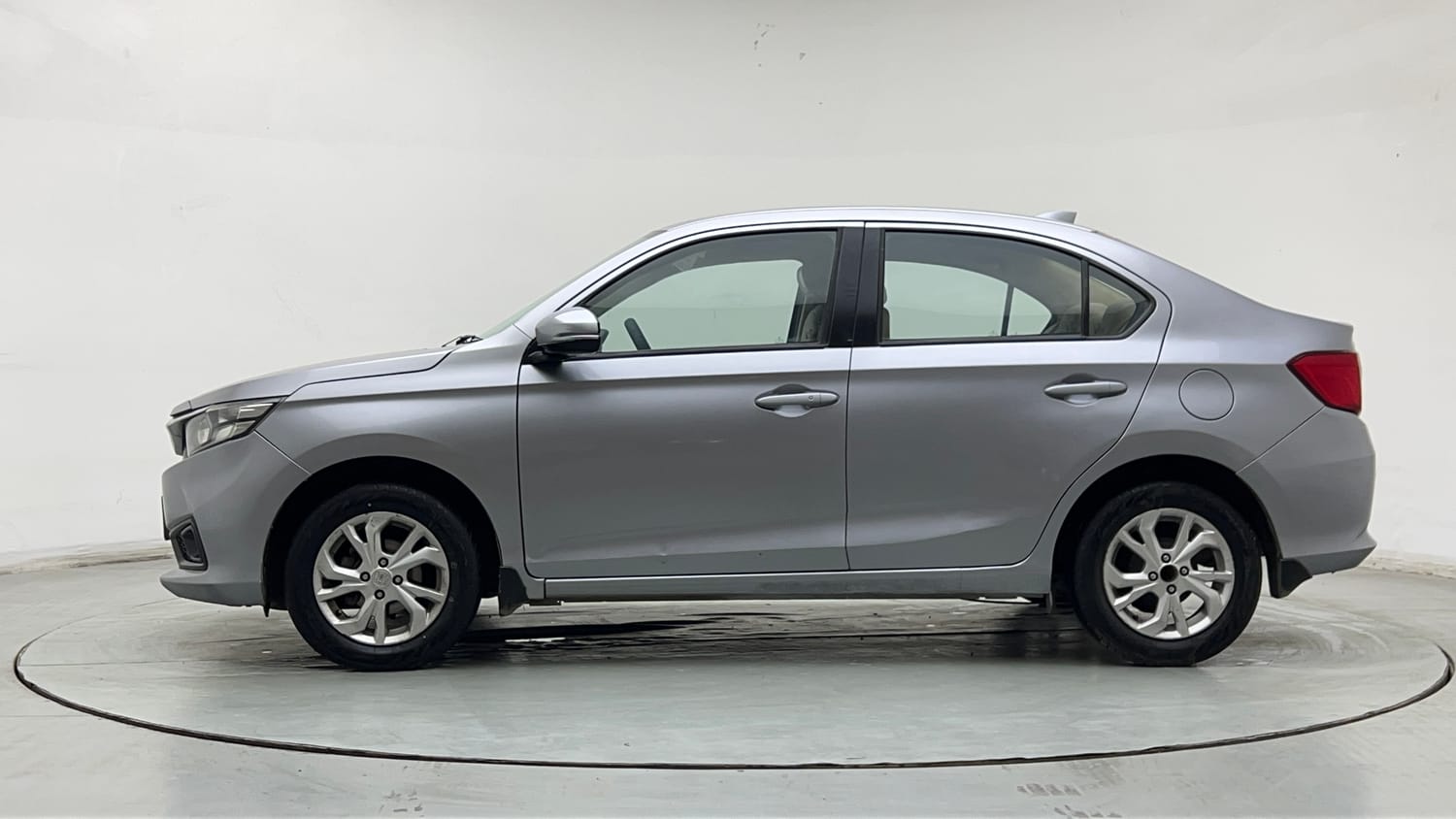 Used 2019 Honda Amaze 1.2 VX MT Petrol Petrol Manual exterior LEFT SIDE VIEW