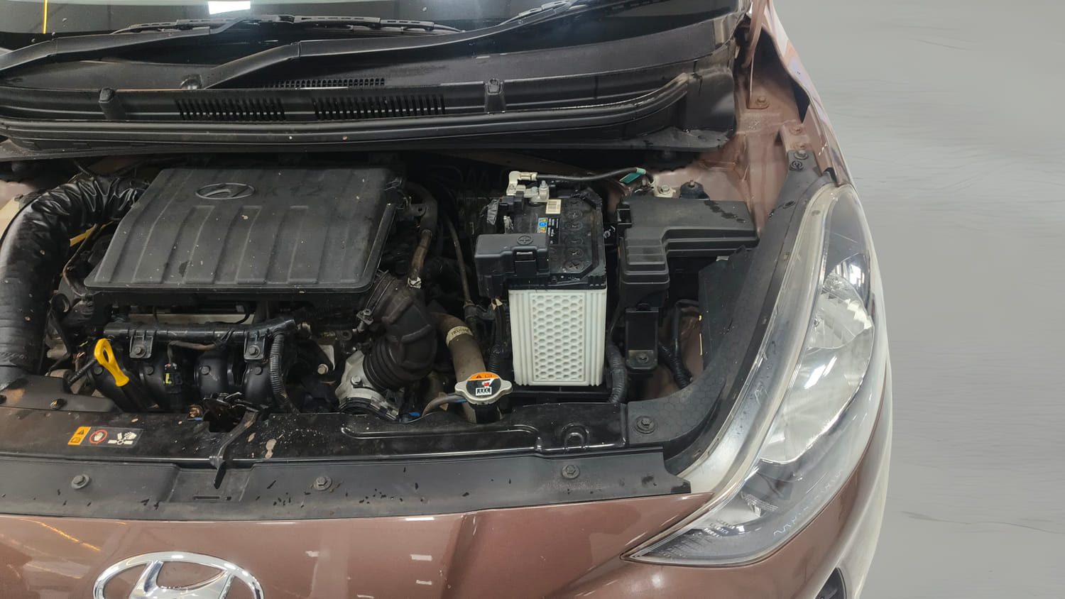 Used 2022 Hyundai Aura SX 1.2 Petrol Petrol Manual engine ENGINE LEFT SIDE VIEW