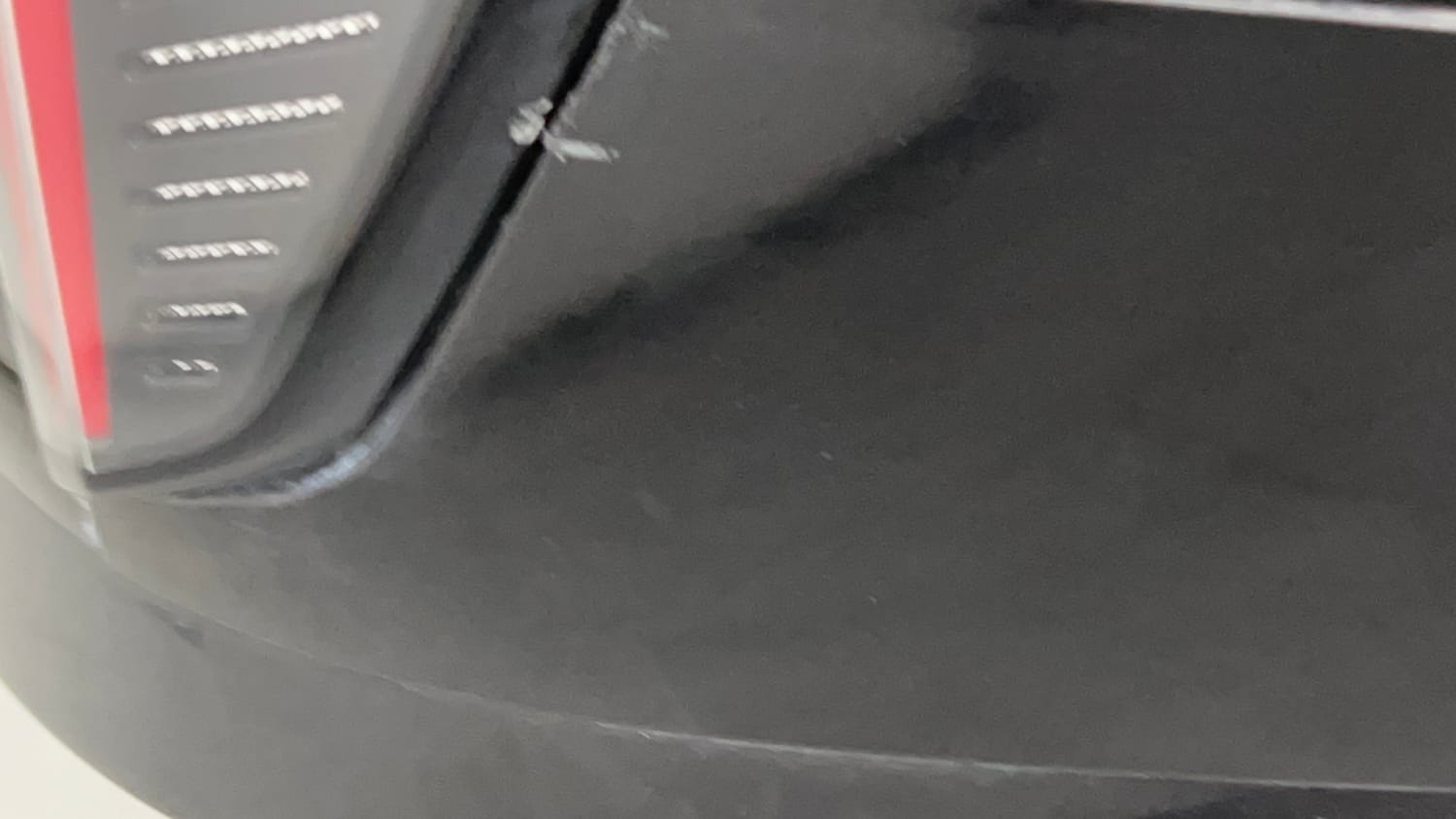 Used 2023 Hyundai Verna SX (O) 1.5 VTVT IVT Petrol Automatic dents MINOR SCRATCH