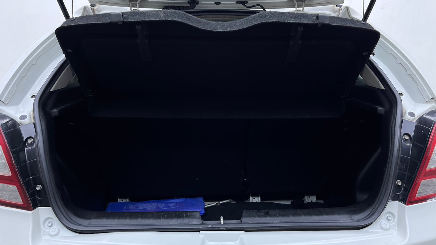 Used 2021 Maruti Suzuki Baleno Alpha Automatic Petrol Automatic interior DICKY INSIDE VIEW