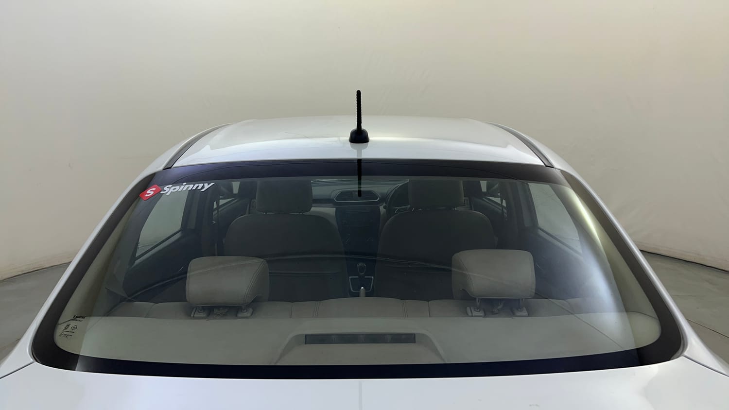 Used 2018 Maruti Suzuki Dzire VXi AMT Petrol Automatic exterior BACK WINDSHIELD VIEW
