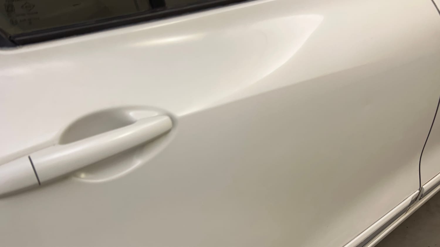 Used 2018 Maruti Suzuki Dzire VXi AMT Petrol Automatic dents MINOR DENT