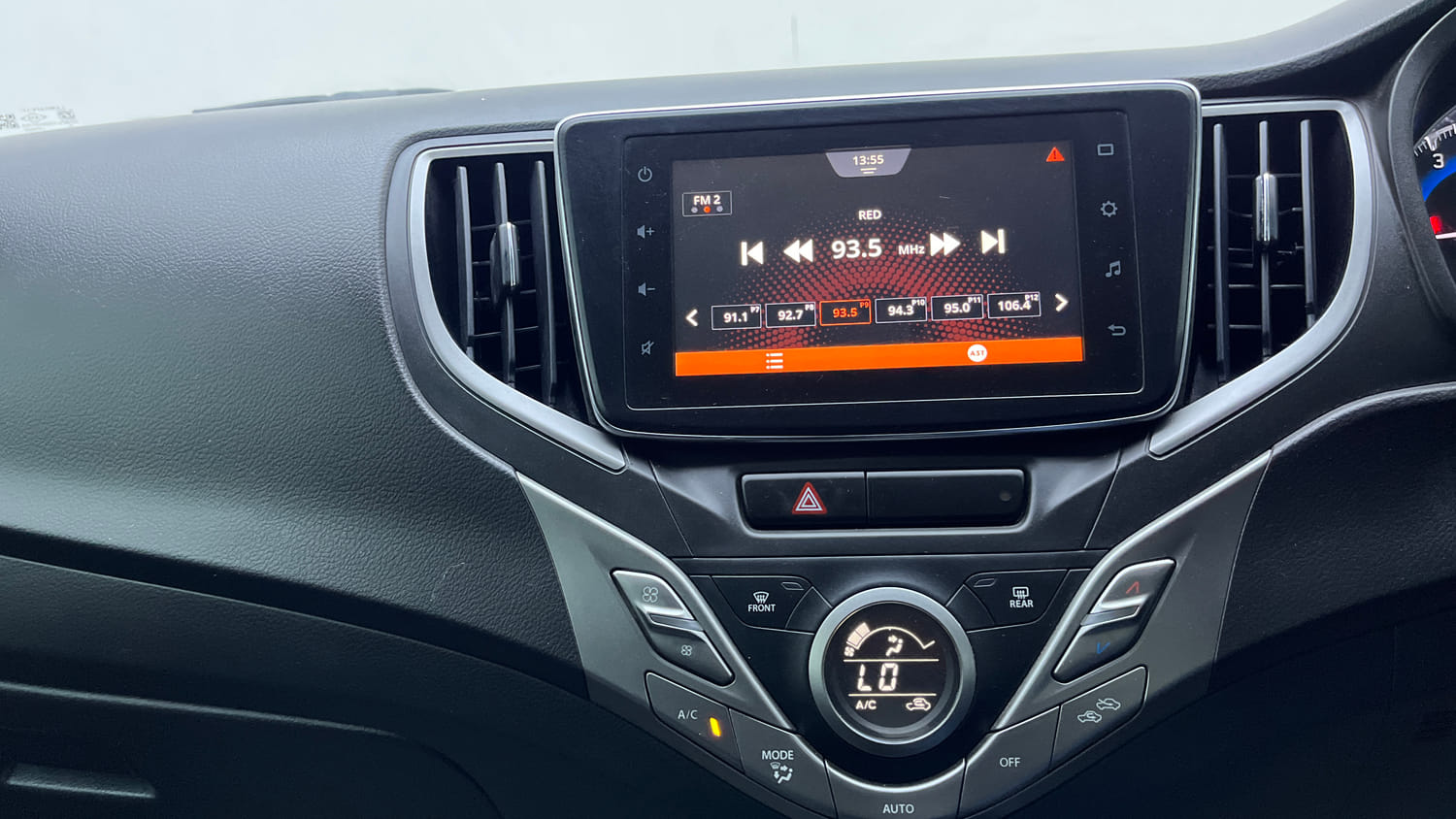 Used 2021 Maruti Suzuki Baleno Alpha Automatic Petrol Automatic interior MUSIC SYSTEM & AC CONTROL VIEW