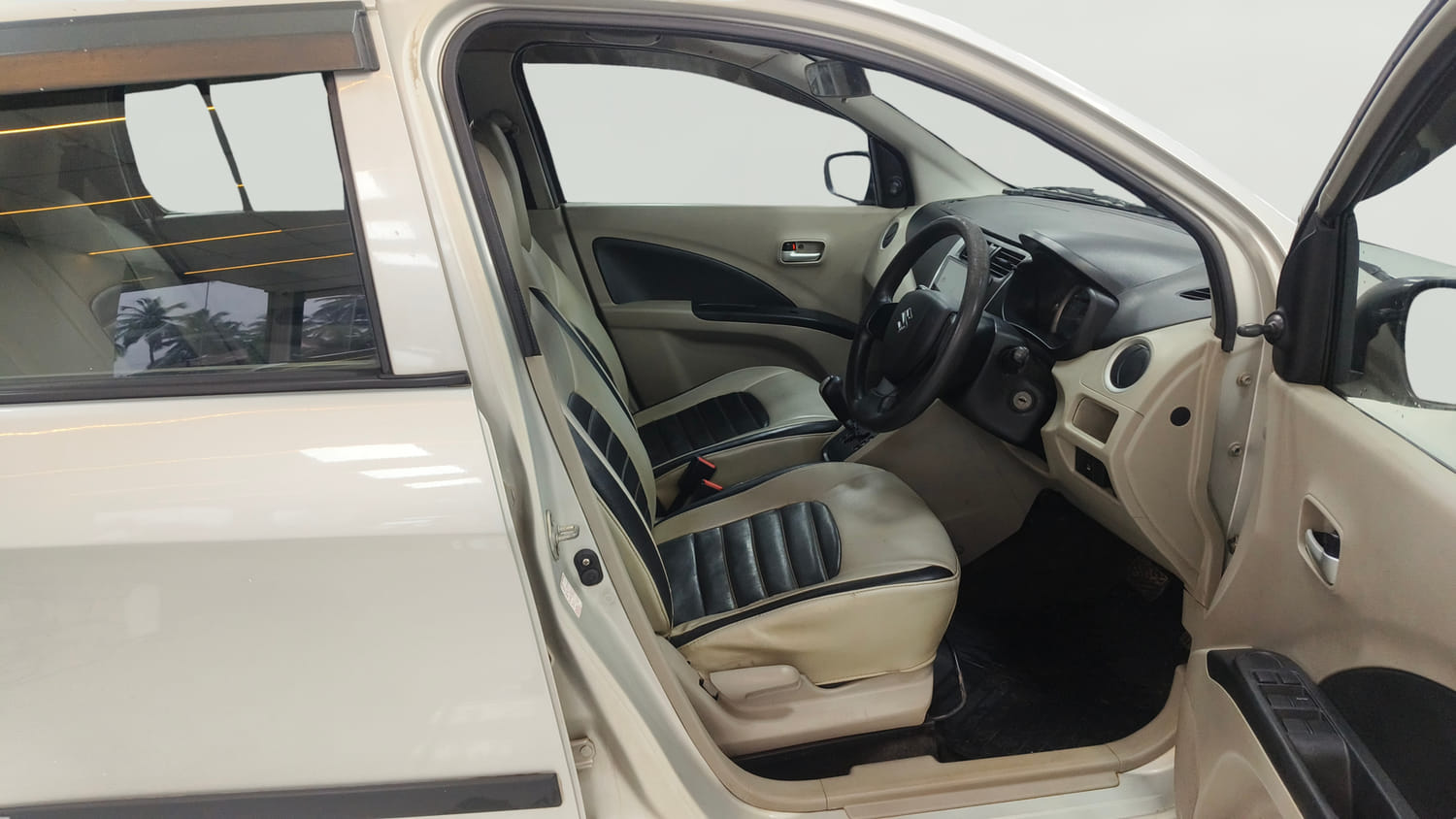 Used 2016 Maruti Suzuki Celerio VXi AMT Petrol Automatic interior RIGHT SIDE FRONT DOOR CABIN VIEW