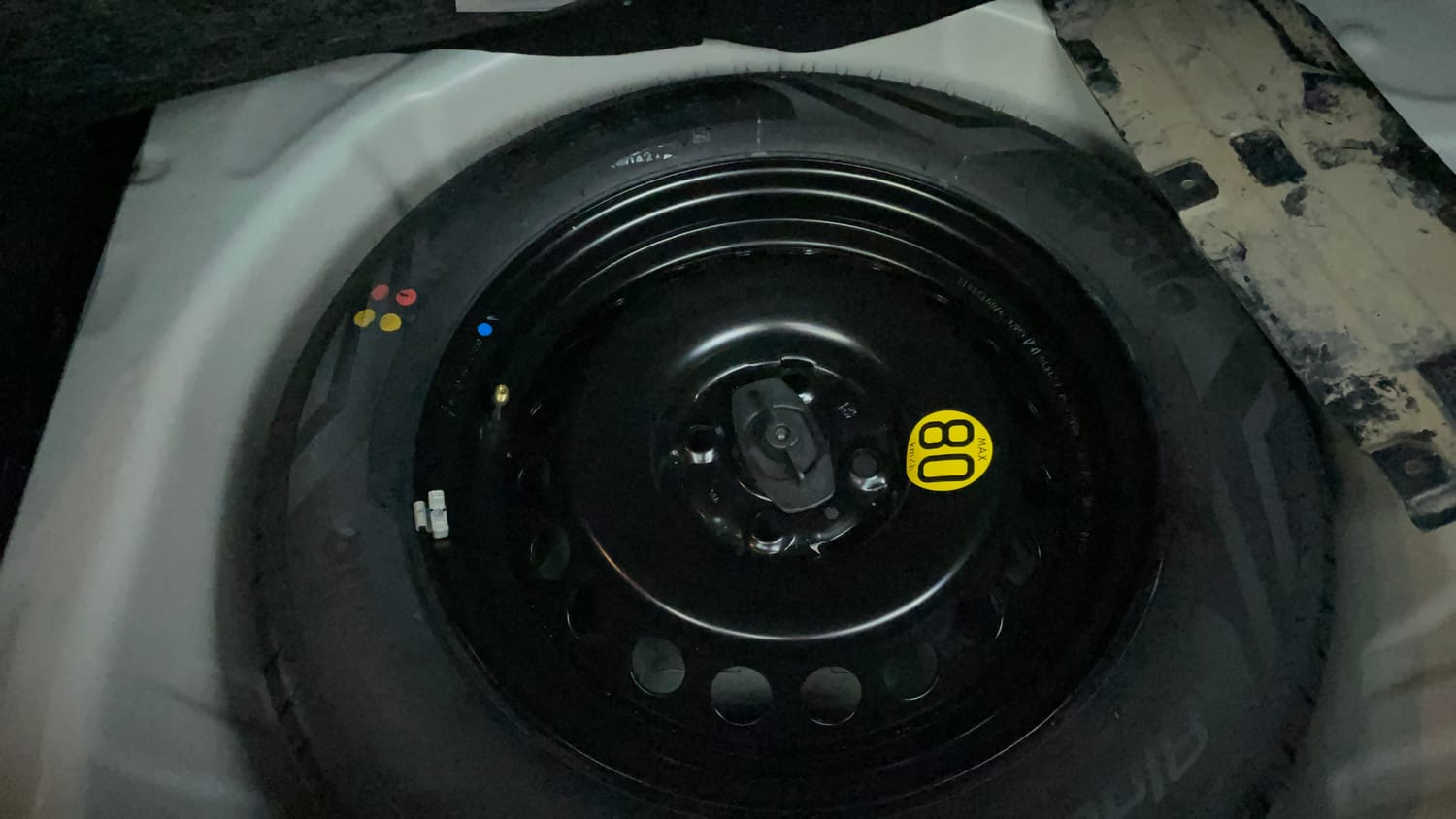 Used 2022 Maruti Suzuki Baleno Zeta AGS Petrol Automatic tyres SPARE TYRE VIEW