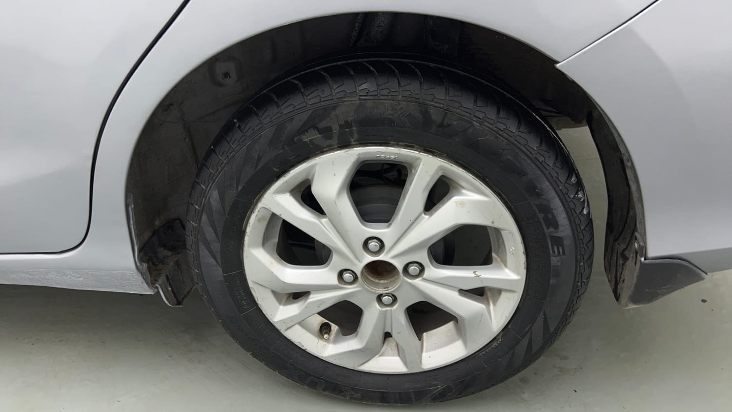 Used 2019 Honda Amaze 1.2 VX MT Petrol Petrol Manual tyres LEFT REAR TYRE RIM VIEW