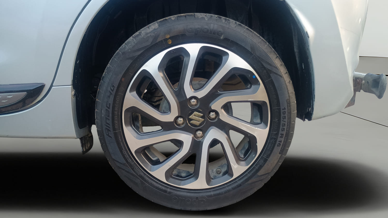Used 2022 Maruti Suzuki Baleno Alpha MT Petrol Manual tyres LEFT REAR TYRE RIM VIEW