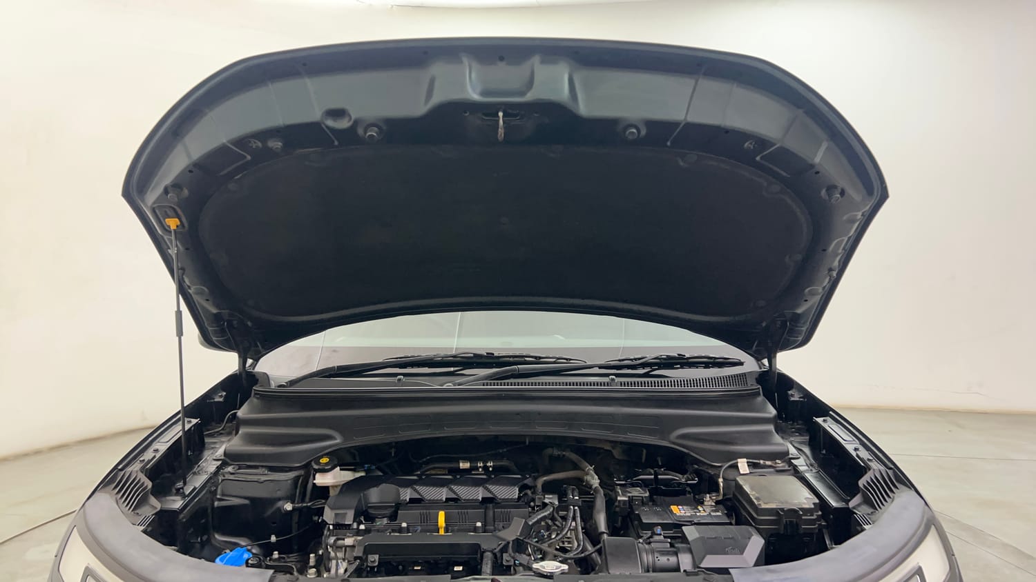 Used 2024 Hyundai Creta 1.5 MPi Petrol MT S(O) Petrol Manual engine ENGINE & BONNET OPEN FRONT VIEW