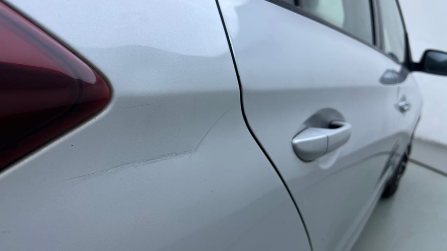 Used 2017 Hyundai Elite i20 Sportz 1.2 Petrol Manual dents MINOR DENT