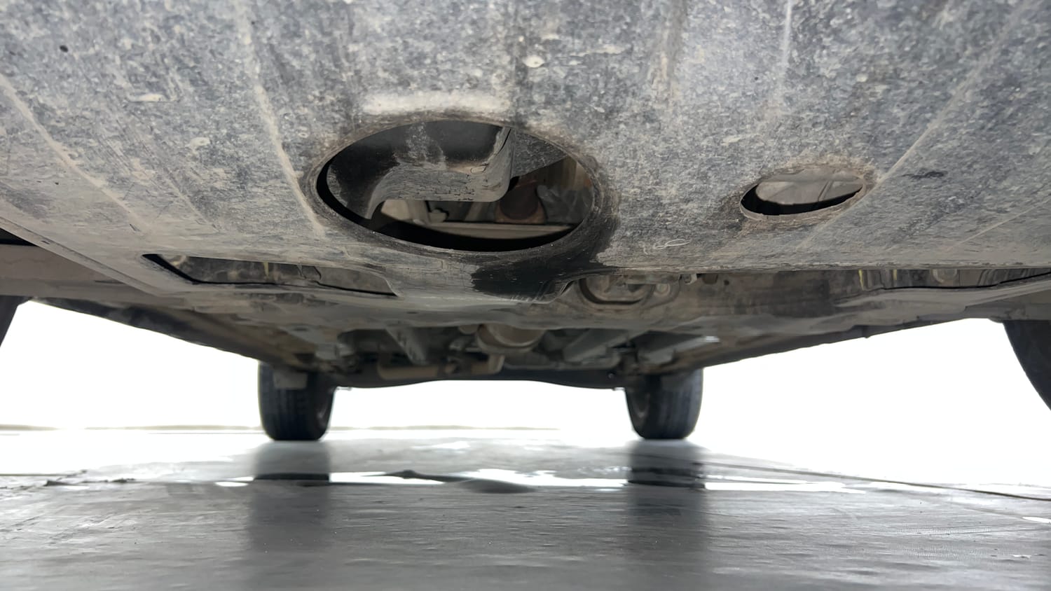 Used 2024 Hyundai Creta 1.5 MPi Petrol MT S(O) Petrol Manual extra FRONT LEFT UNDERBODY VIEW