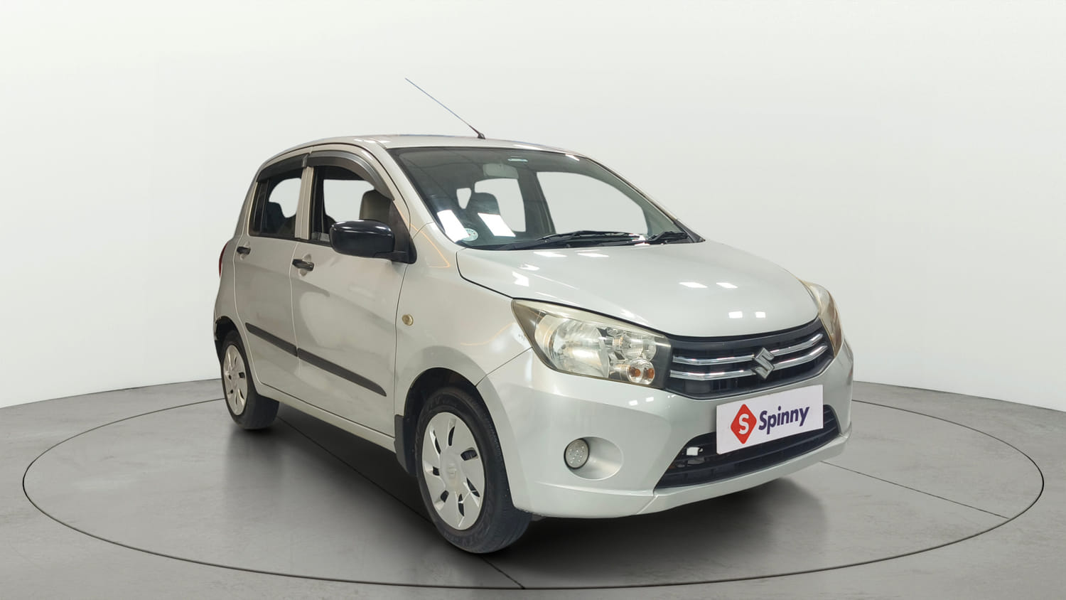 Used 2016 Maruti Suzuki Celerio VXi AMT Petrol Automatic exterior RIGHT FRONT CORNER VIEW