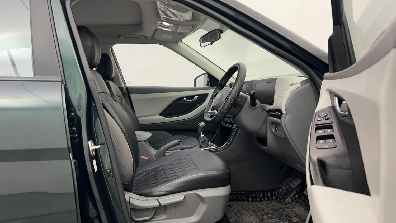 Used 2024 Hyundai Creta 1.5 MPi Petrol MT S(O) Petrol Manual interior RIGHT SIDE FRONT DOOR CABIN VIEW