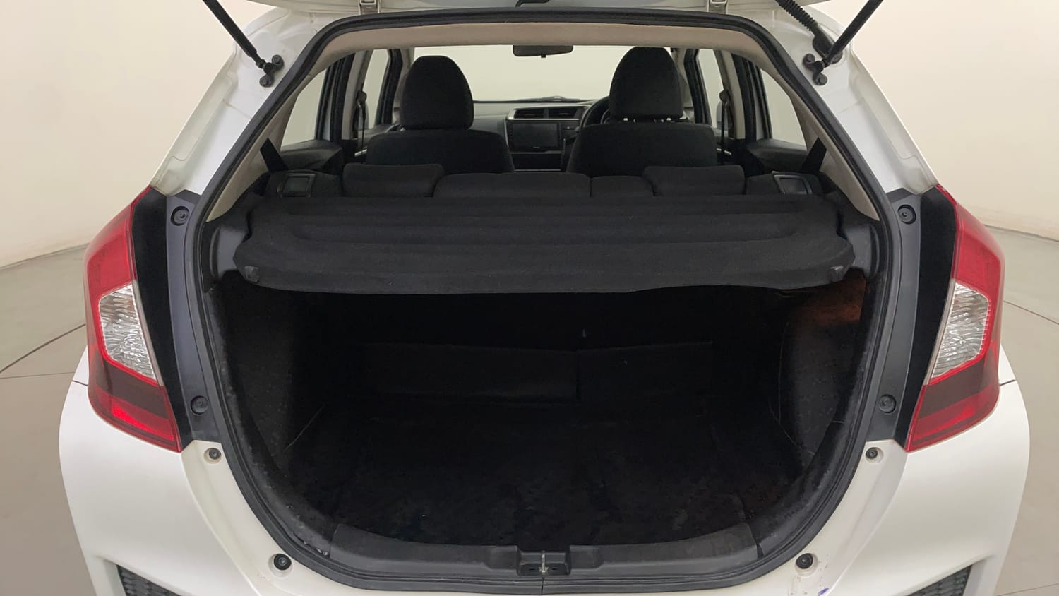 Used 2018 Honda Jazz VX Petrol Petrol Manual interior DICKY INSIDE VIEW