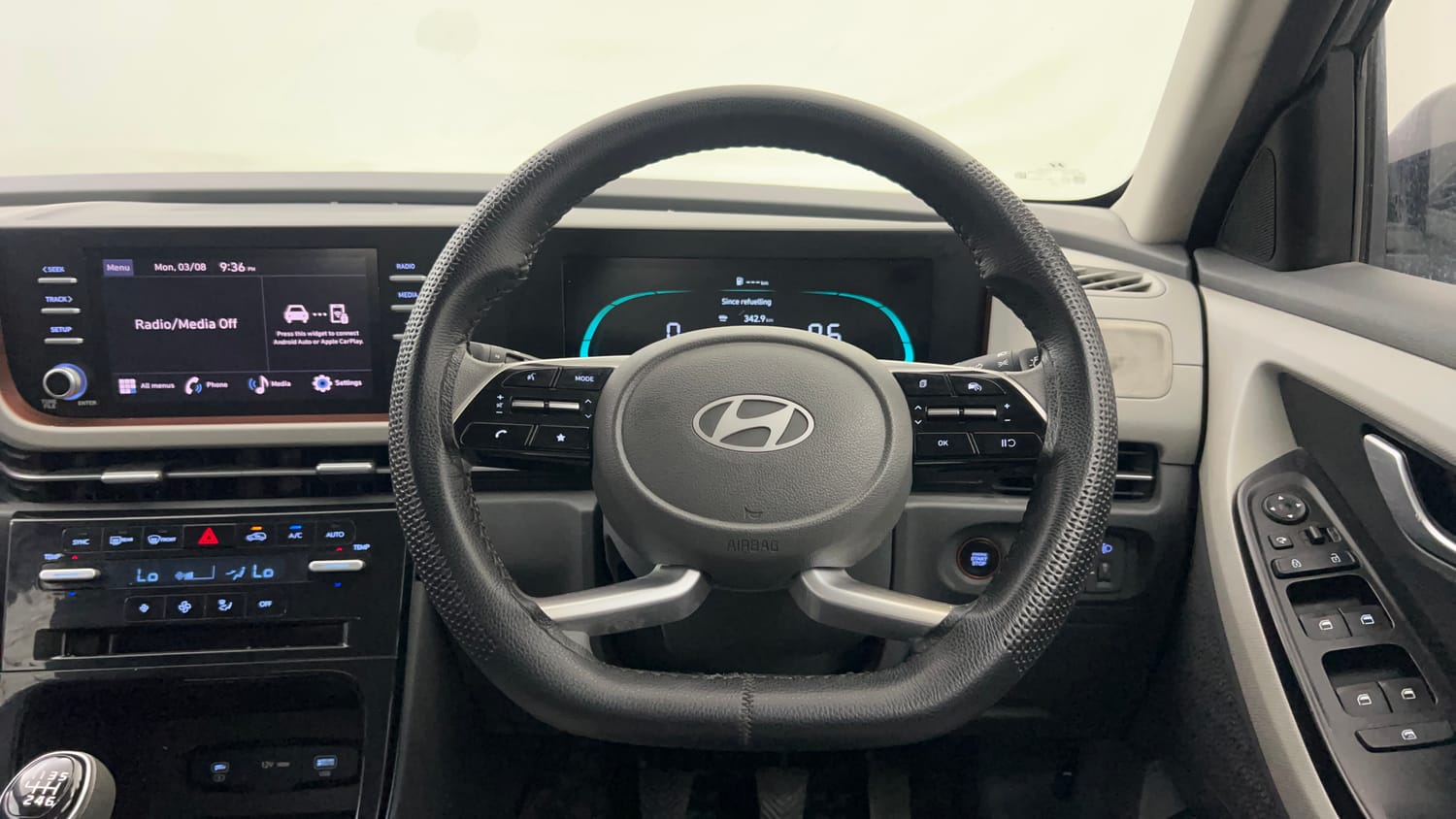Used 2024 Hyundai Creta 1.5 MPi Petrol MT S(O) Petrol Manual interior STEERING VIEW