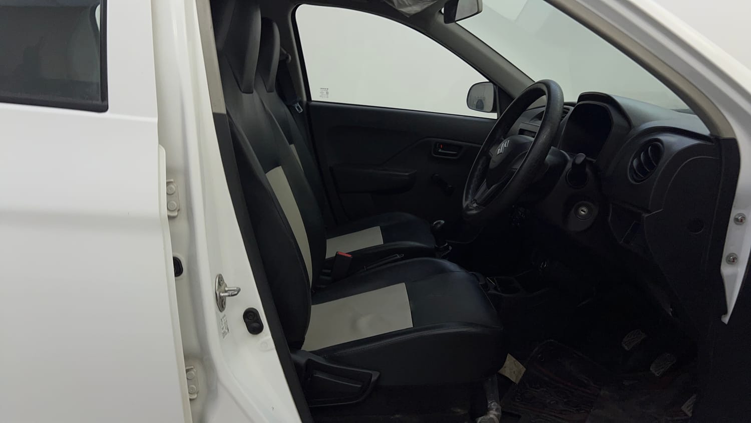 Used 2022 Maruti Suzuki Alto K10 LXi Petrol Manual interior RIGHT SIDE FRONT DOOR CABIN VIEW
