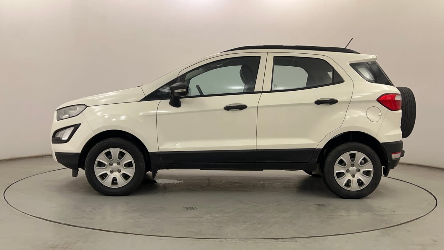 Used 2021 Ford EcoSport Ambiente 1.5L TDCi Diesel Manual exterior LEFT SIDE VIEW
