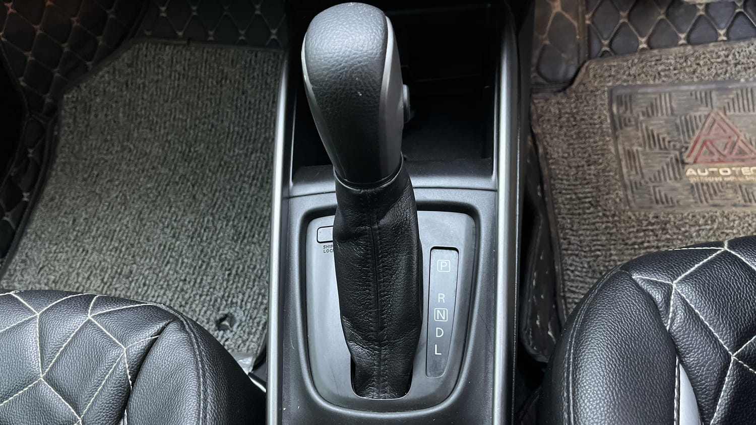 Used 2021 Maruti Suzuki Baleno Alpha Automatic Petrol Automatic interior GEAR  KNOB VIEW
