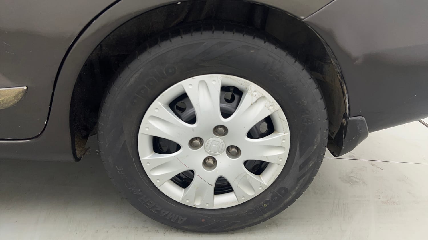Used 2017 Honda Amaze 1.2 S i-VTEC Opt Petrol Manual tyres LEFT REAR TYRE RIM VIEW