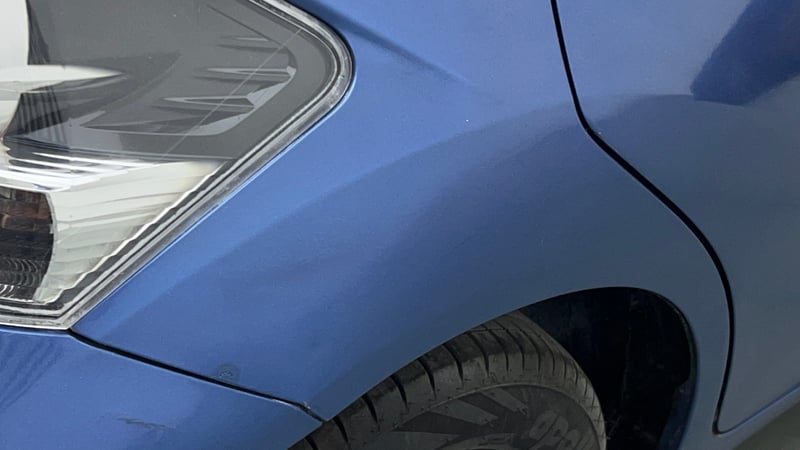Used 2015 Honda Brio VX AT Petrol Automatic dents MINOR SCRATCH