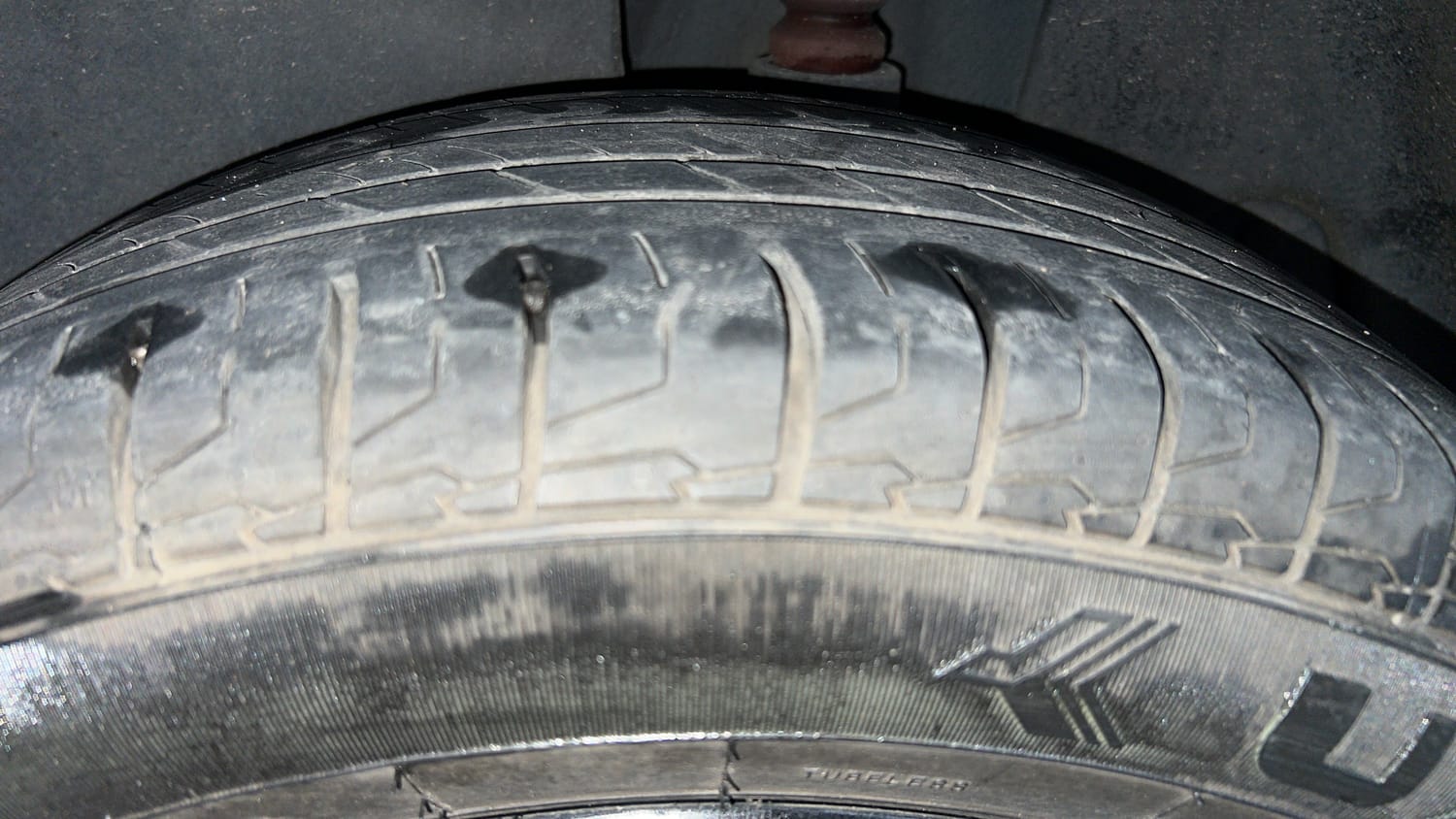 Used 2024 Hyundai Creta 1.5 MPi Petrol MT S(O) Petrol Manual tyres LEFT REAR TYRE TREAD VIEW