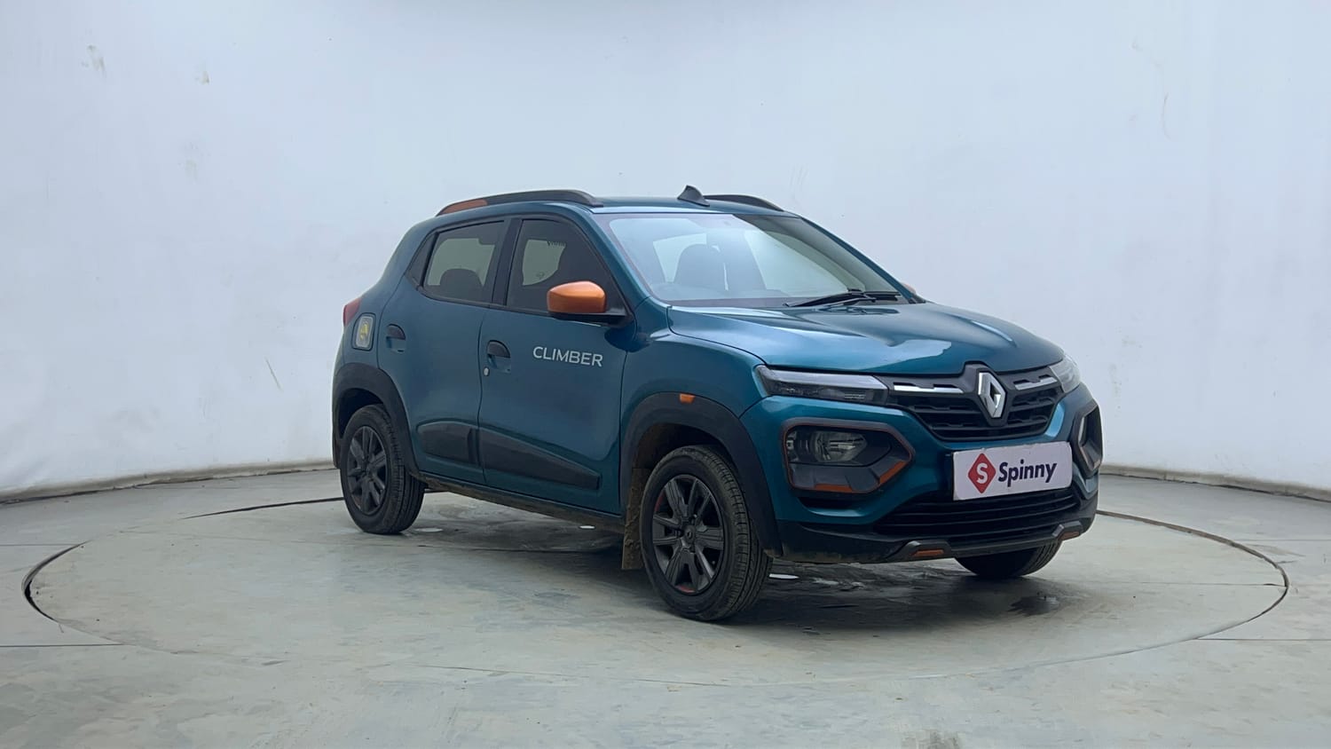 Used 2020 Renault Kwid CLIMBER 1.0 Opt Petrol Manual exterior RIGHT FRONT CORNER VIEW