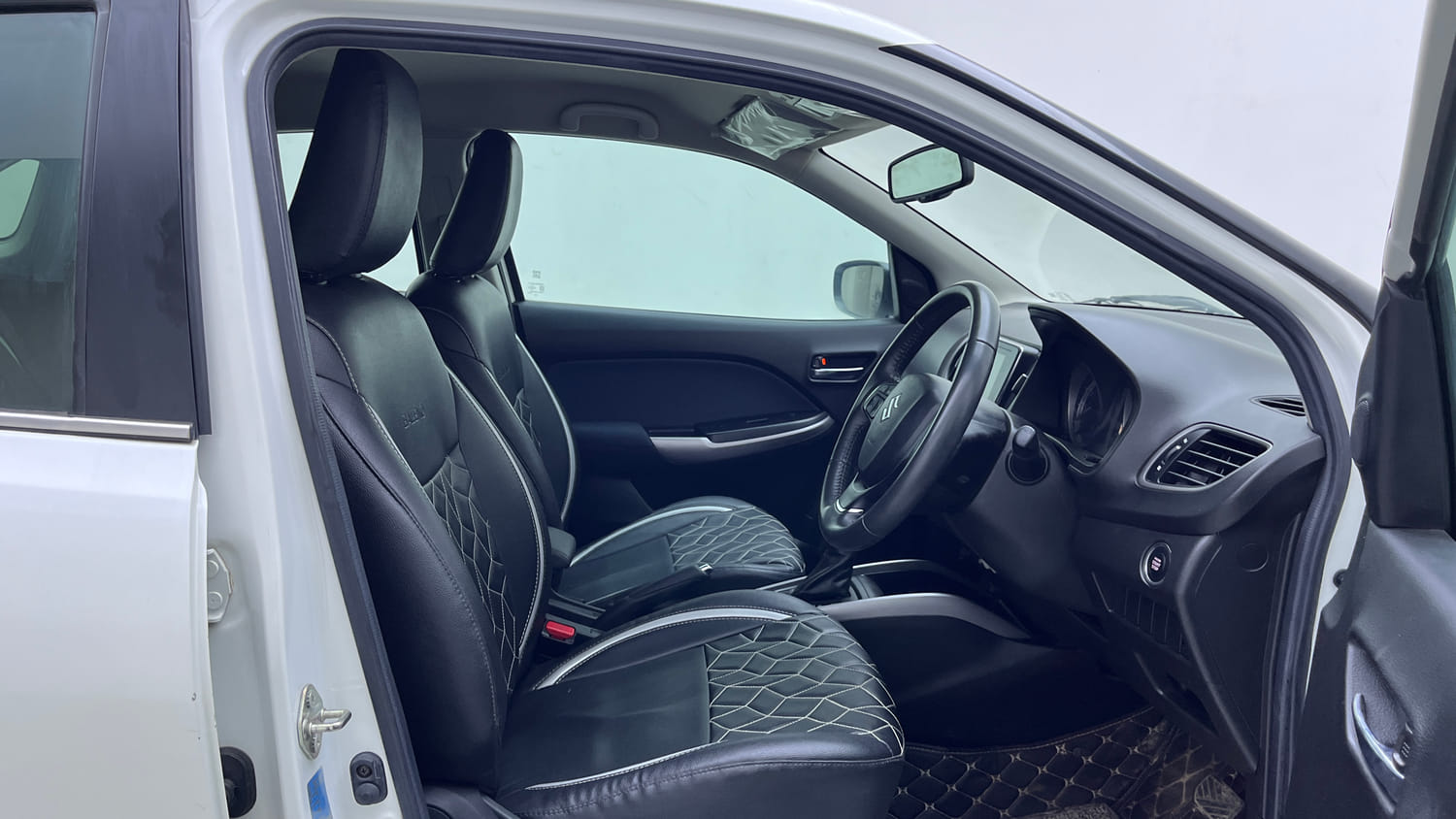 Used 2021 Maruti Suzuki Baleno Alpha Automatic Petrol Automatic interior RIGHT SIDE FRONT DOOR CABIN VIEW