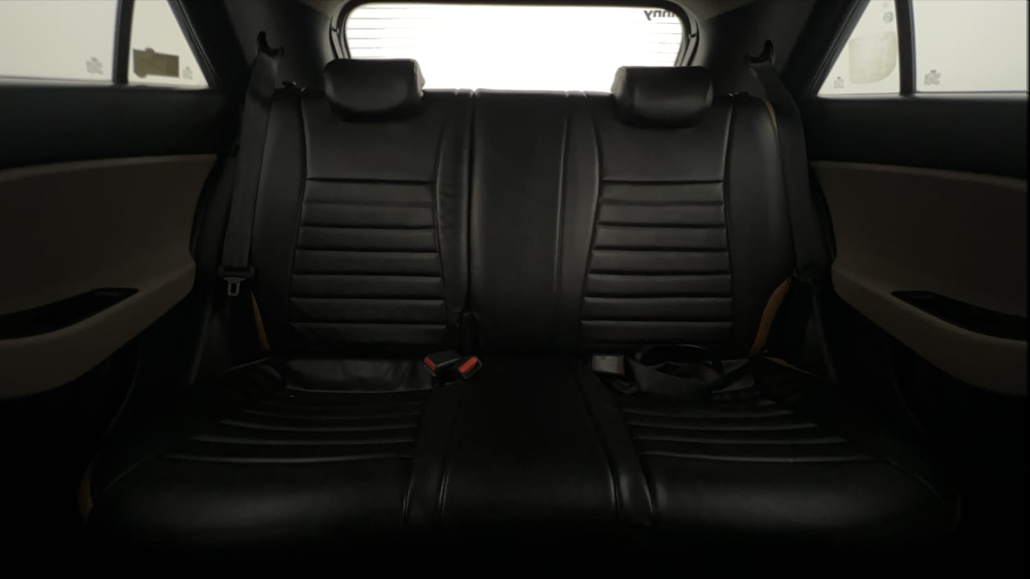 Used 2015 Hyundai Elite i20 Asta 1.2 Petrol Manual interior REAR SEAT CONDITION VIEW