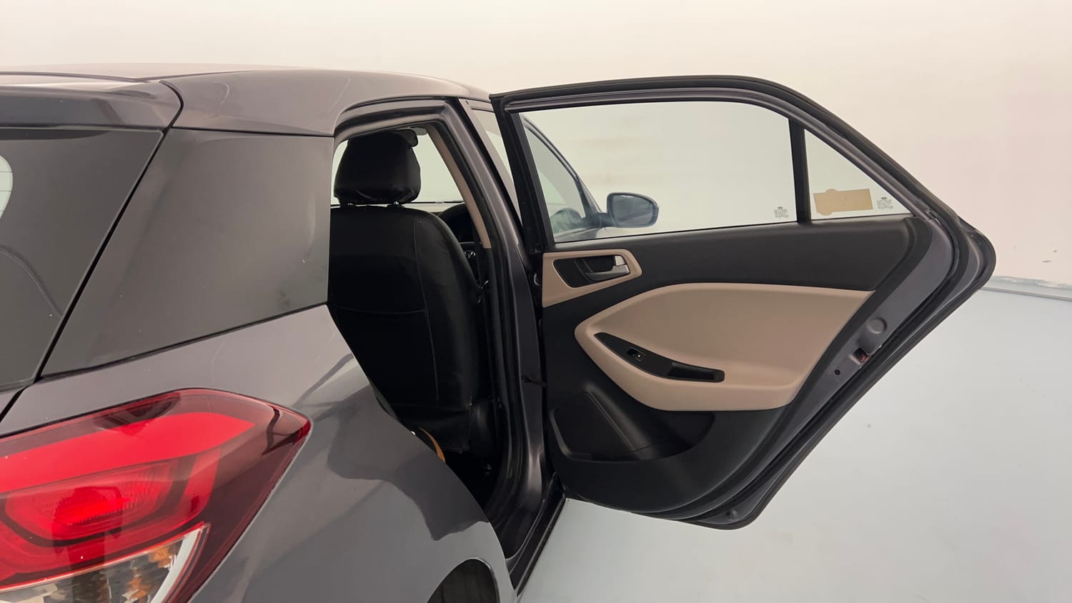 Used 2015 Hyundai Elite i20 Asta 1.2 Petrol Manual interior RIGHT REAR DOOR OPEN VIEW