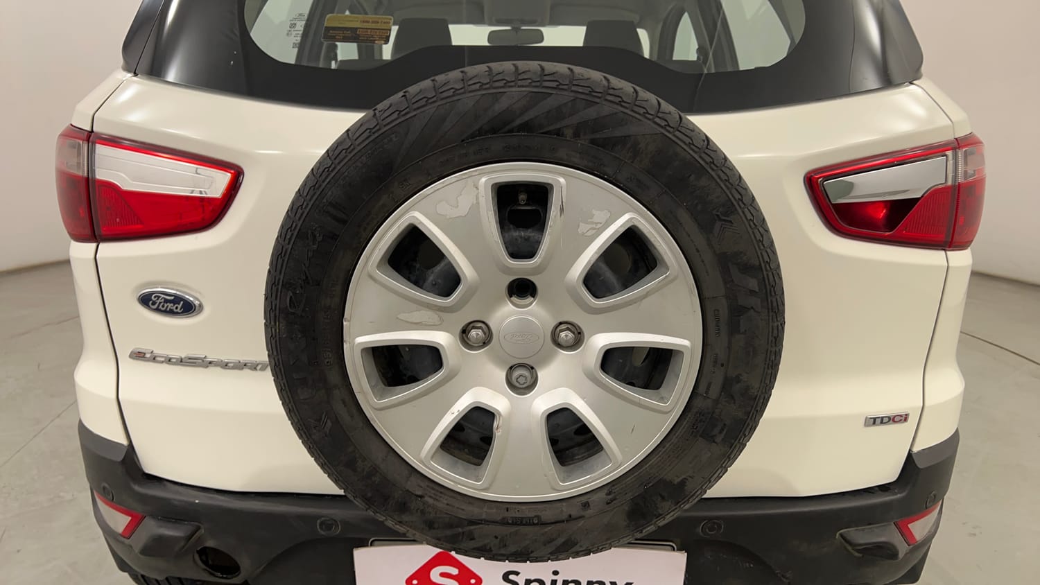 Used 2021 Ford EcoSport Ambiente 1.5L TDCi Diesel Manual tyres SPARE TYRE VIEW