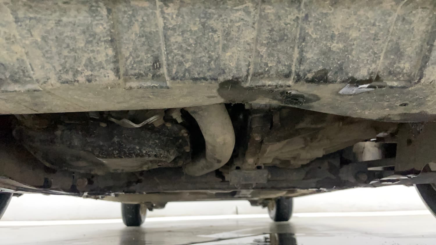 Used 2015 Honda City V Diesel Diesel Manual extra FRONT LEFT UNDERBODY VIEW
