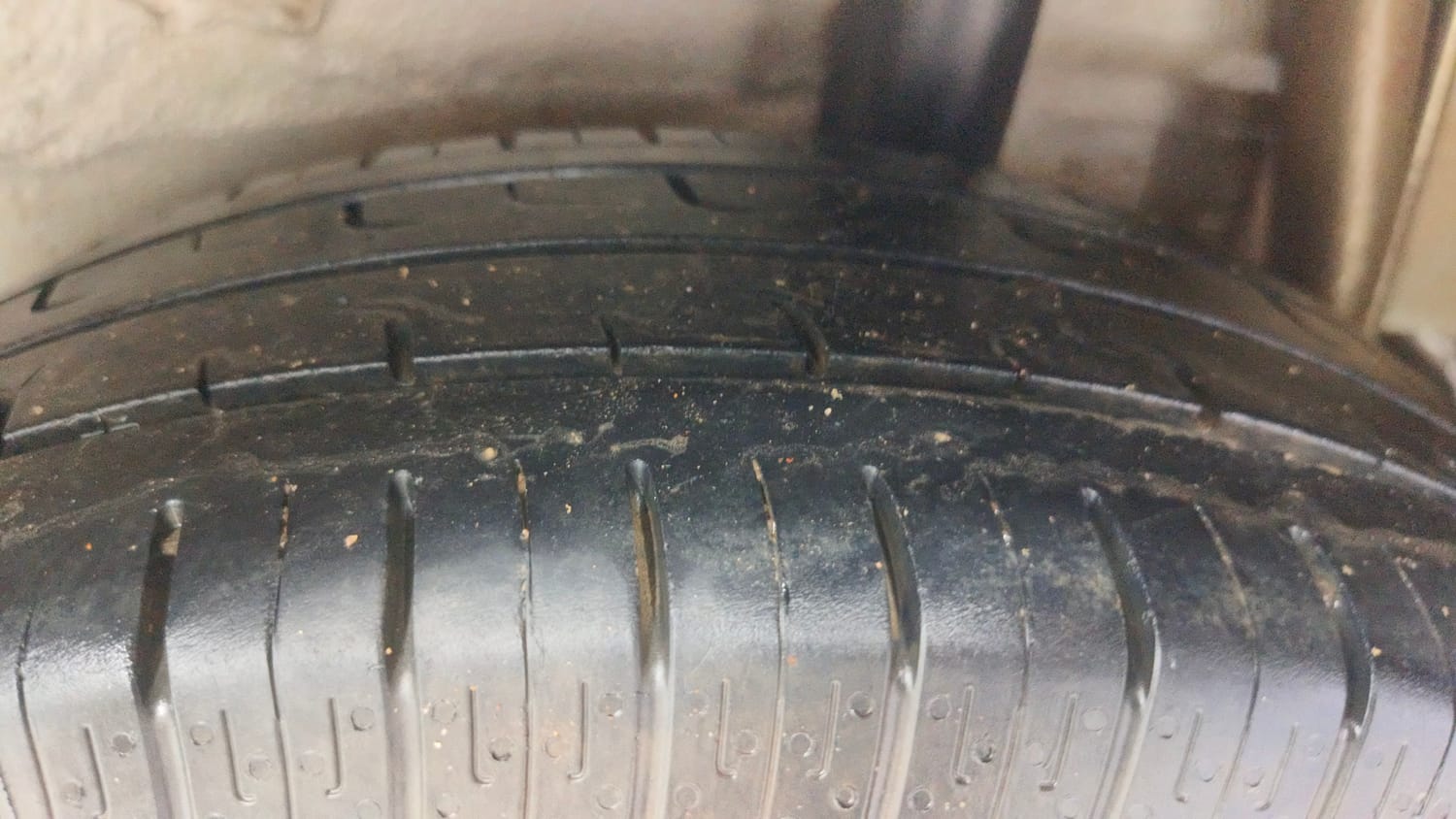 Used 2016 Maruti Suzuki Celerio VXi AMT Petrol Automatic tyres LEFT REAR TYRE TREAD VIEW