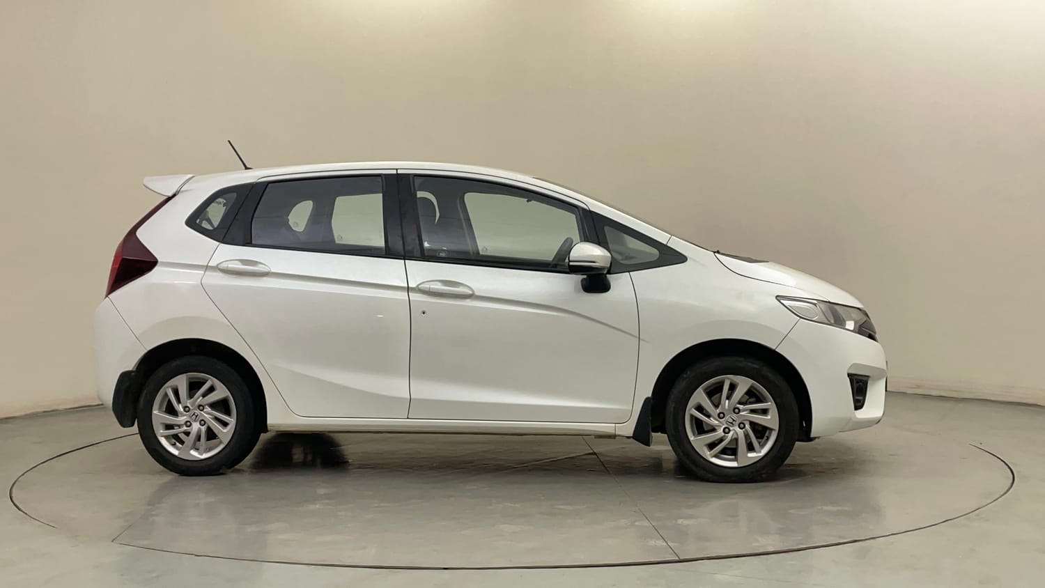 Used 2018 Honda Jazz VX Petrol Petrol Manual exterior RIGHT SIDE VIEW