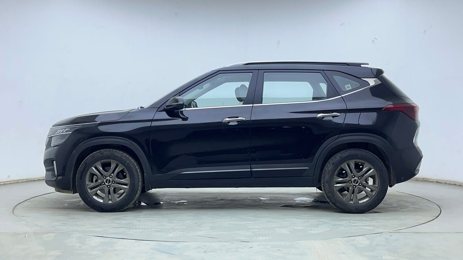 Used 2022 kia Seltos HTX 1.5 IVT Petrol Automatic exterior LEFT SIDE VIEW