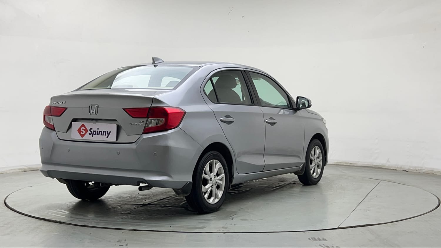 Used 2019 Honda Amaze 1.2 VX MT Petrol Petrol Manual exterior RIGHT REAR CORNER VIEW