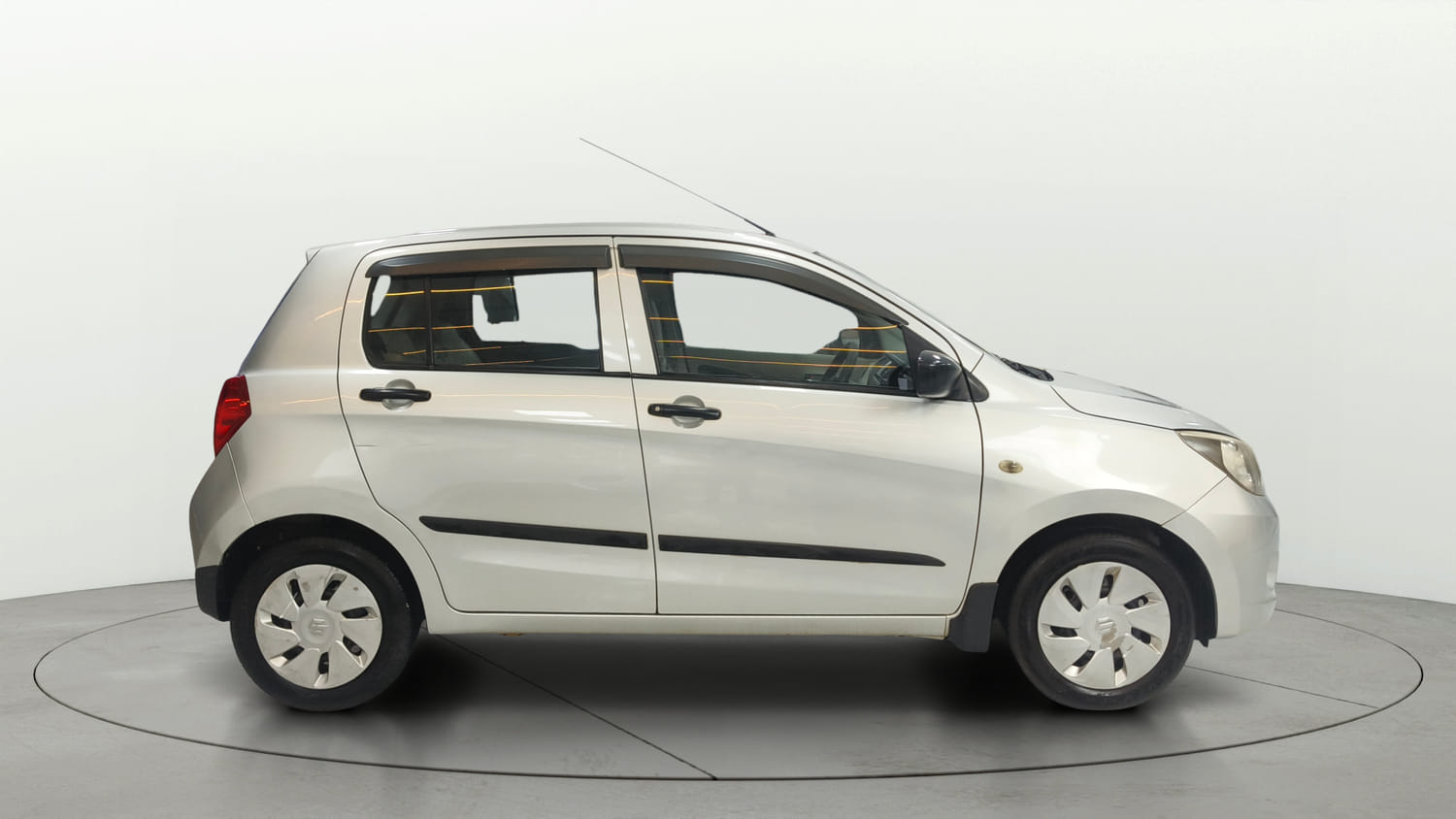 Used 2016 Maruti Suzuki Celerio VXi AMT Petrol Automatic exterior RIGHT SIDE VIEW