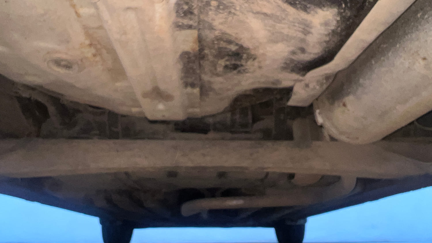 Used 2017 Hyundai Elite i20 Sportz 1.2 Petrol Manual extra REAR UNDERBODY VIEW (TAKEN FROM REAR)