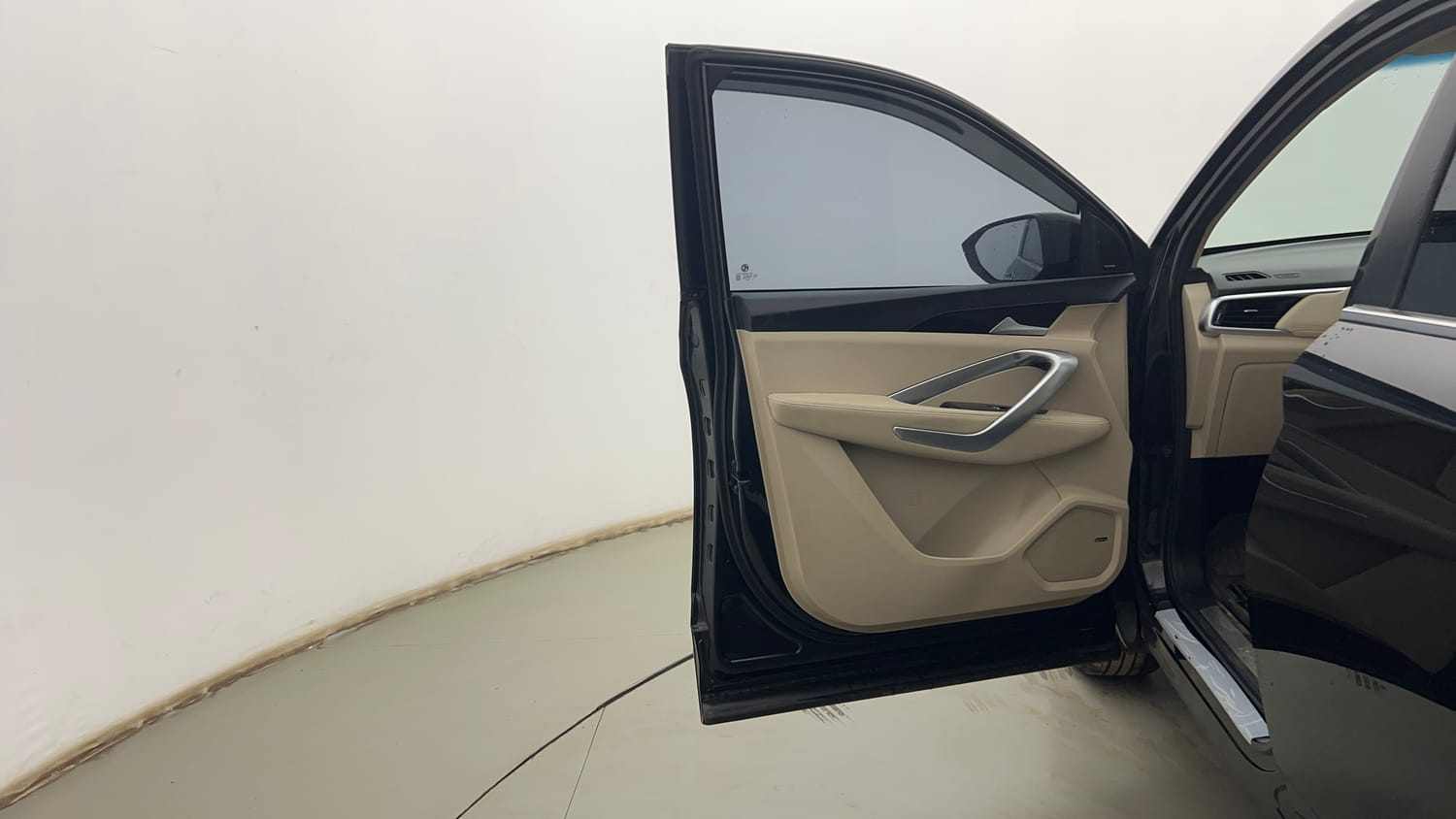 Used 2022 MG Motors Hector Sharp 1.5 Petrol Turbo Hybrid MT Hybrid Manual interior LEFT FRONT DOOR OPEN VIEW